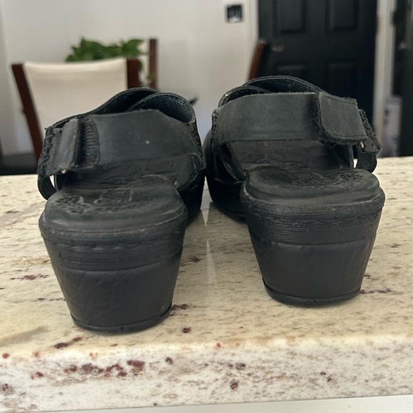 “SOLD” BORN HANDCRAFTED FOOTWEAR - Picture 3 of 6